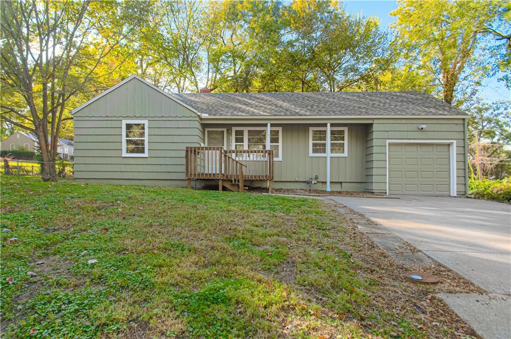 Photo of 6730 Hawthorne Avenue Raytown MO 64133