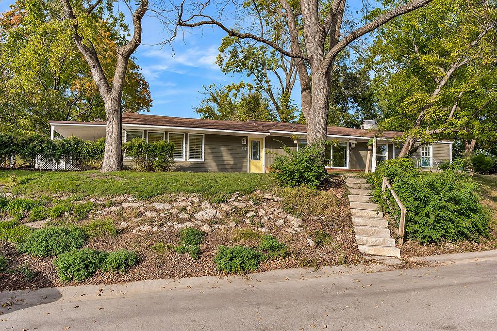 Photo of 622 Walnut Street Liberty MO 64068