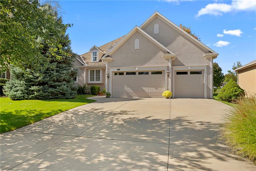 Photo of 16008 Kessler Street Overland Park KS 66085