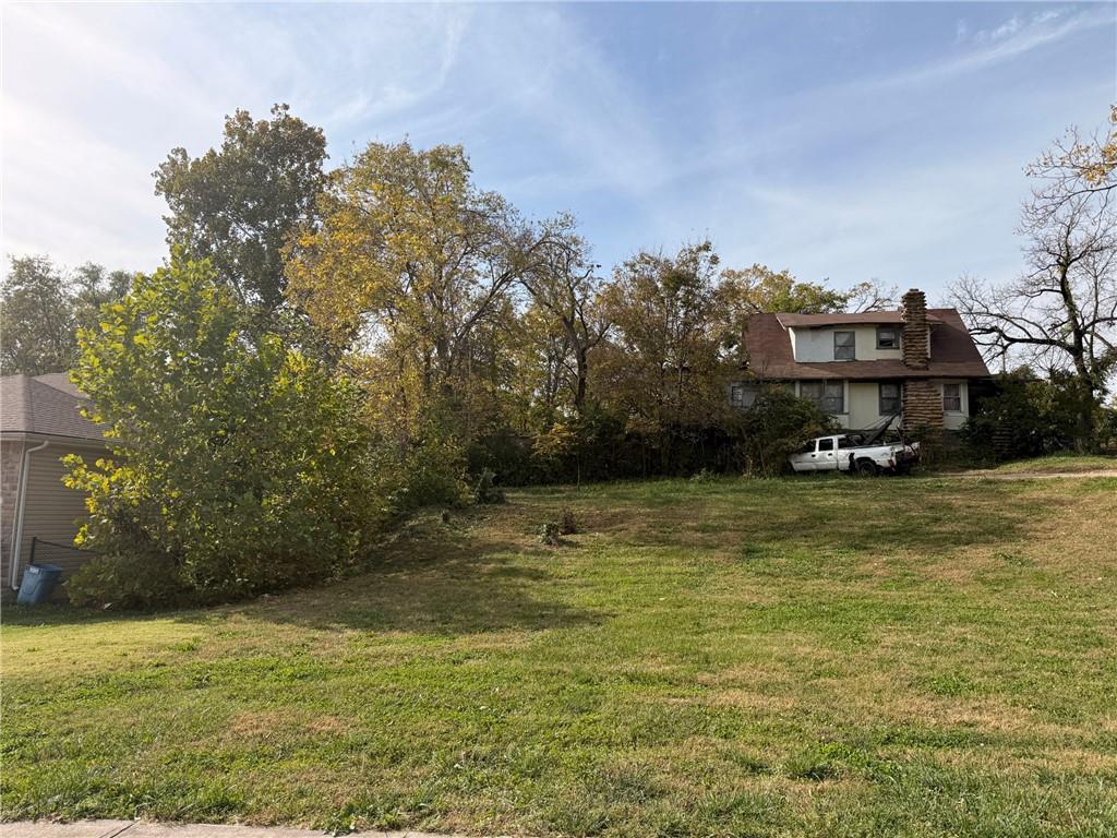 Photo of 3906 Wayne Avenue Kansas City MO 64110
