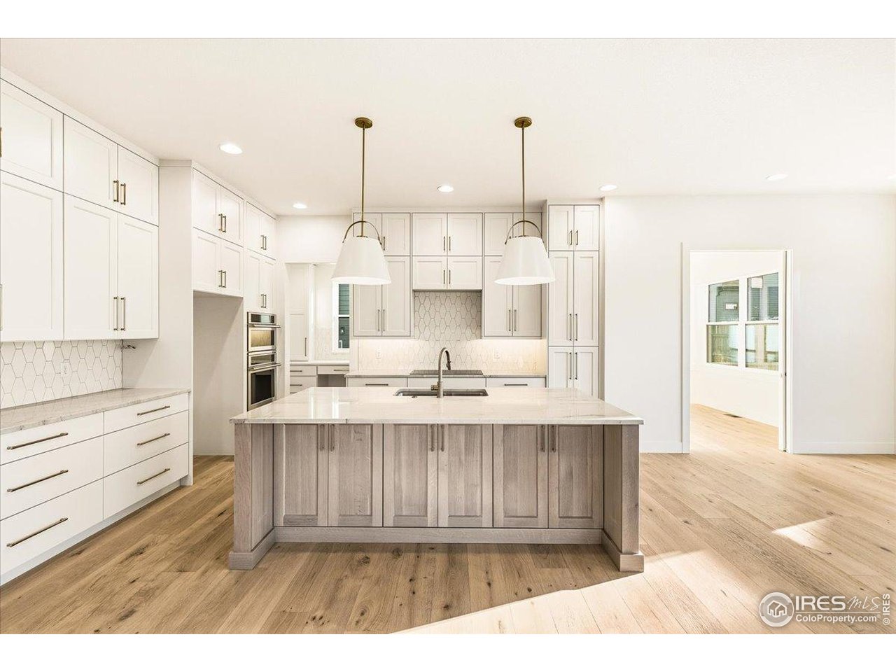 Photo of 14475 Anvil Cir Golden CO 80403