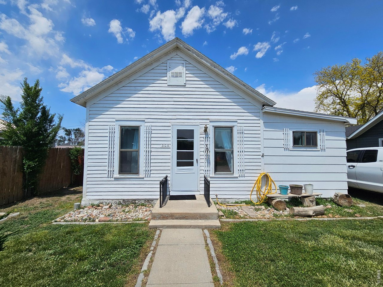 Photo of 305 W 1st Ave Iliff CO 80736