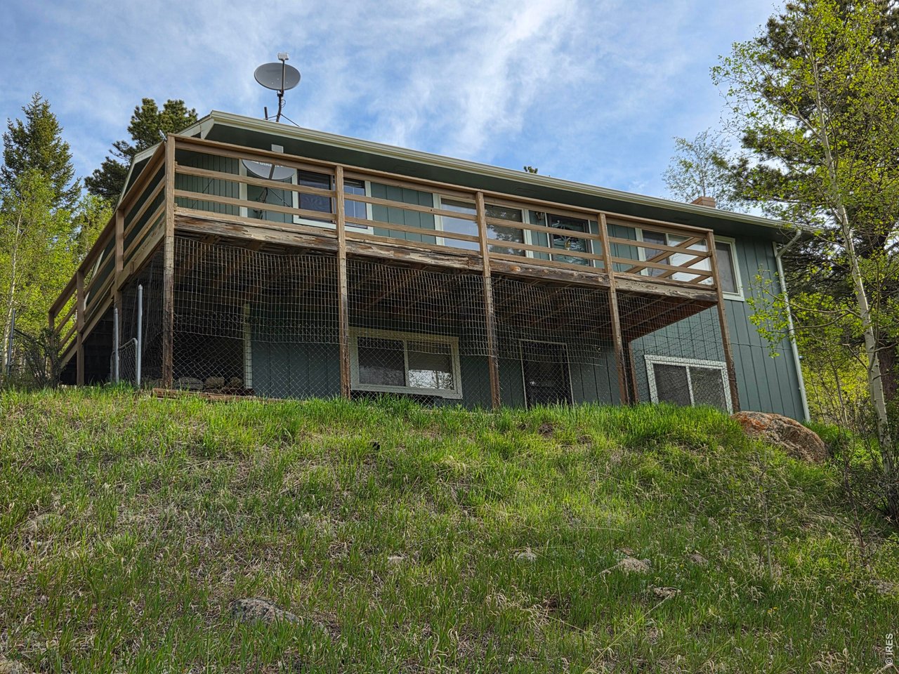 Photo of 328 N Skinner Rd Allenspark CO 80510