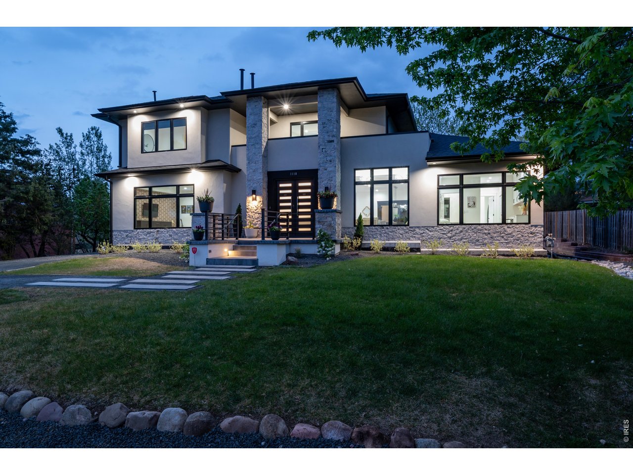 Photo of 1118 Ravenwood Rd Boulder CO 80303