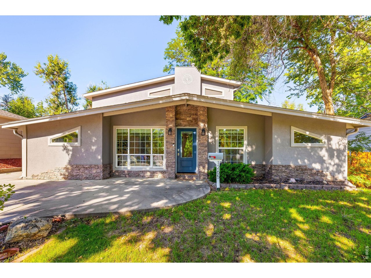 Photo of 1265 S Grape St Denver CO 80246