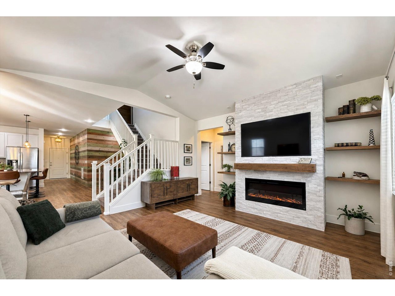 Photo of 1421 Rustic Dr Longmont CO 80504