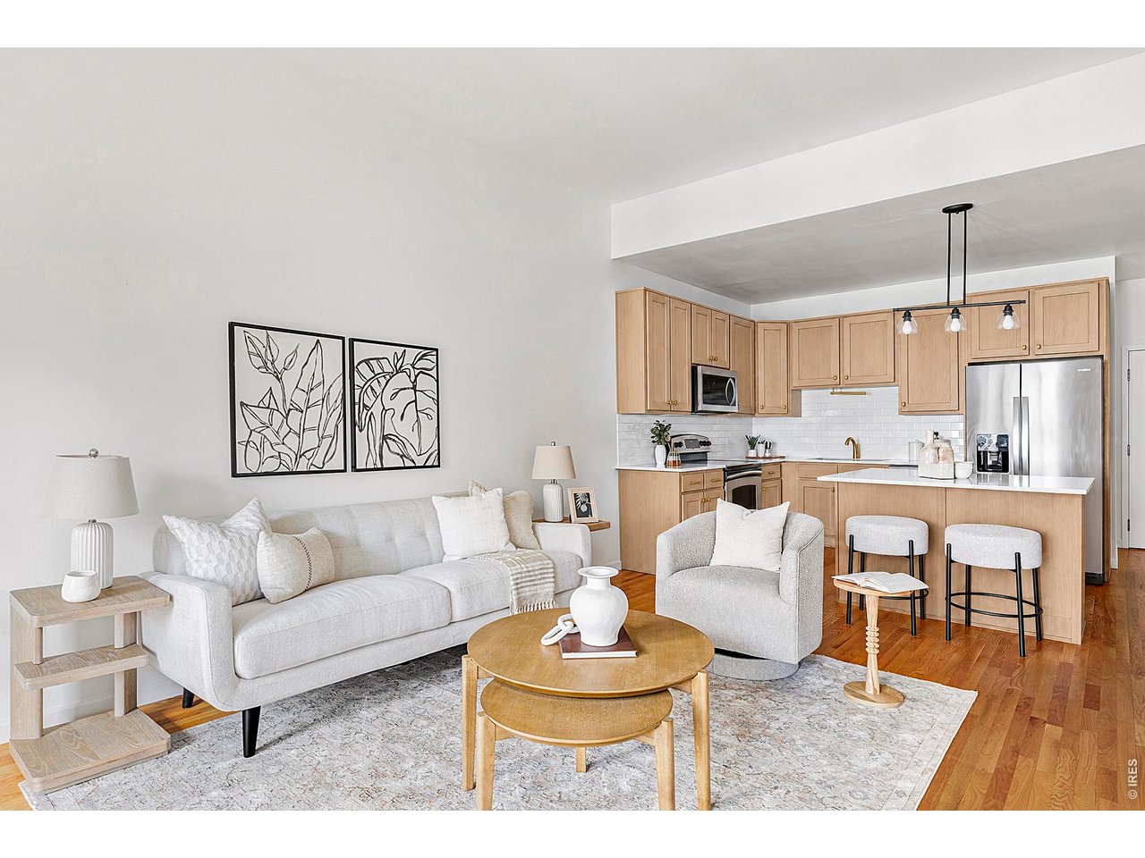 Photo of 1950 N Logan St #1013 Denver CO 80203