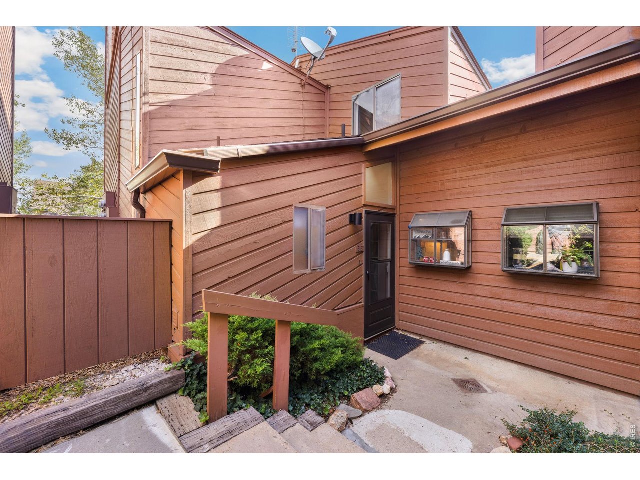 Photo of 1050 S Saint Vrain Ave #B-2 Estes Park CO 80517
