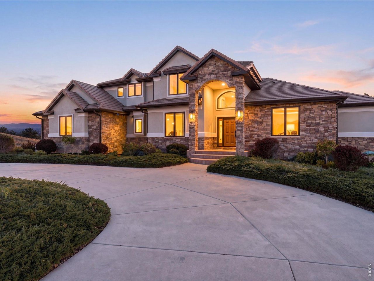 Photo of 7705 Crestview Dr Longmont CO 80504