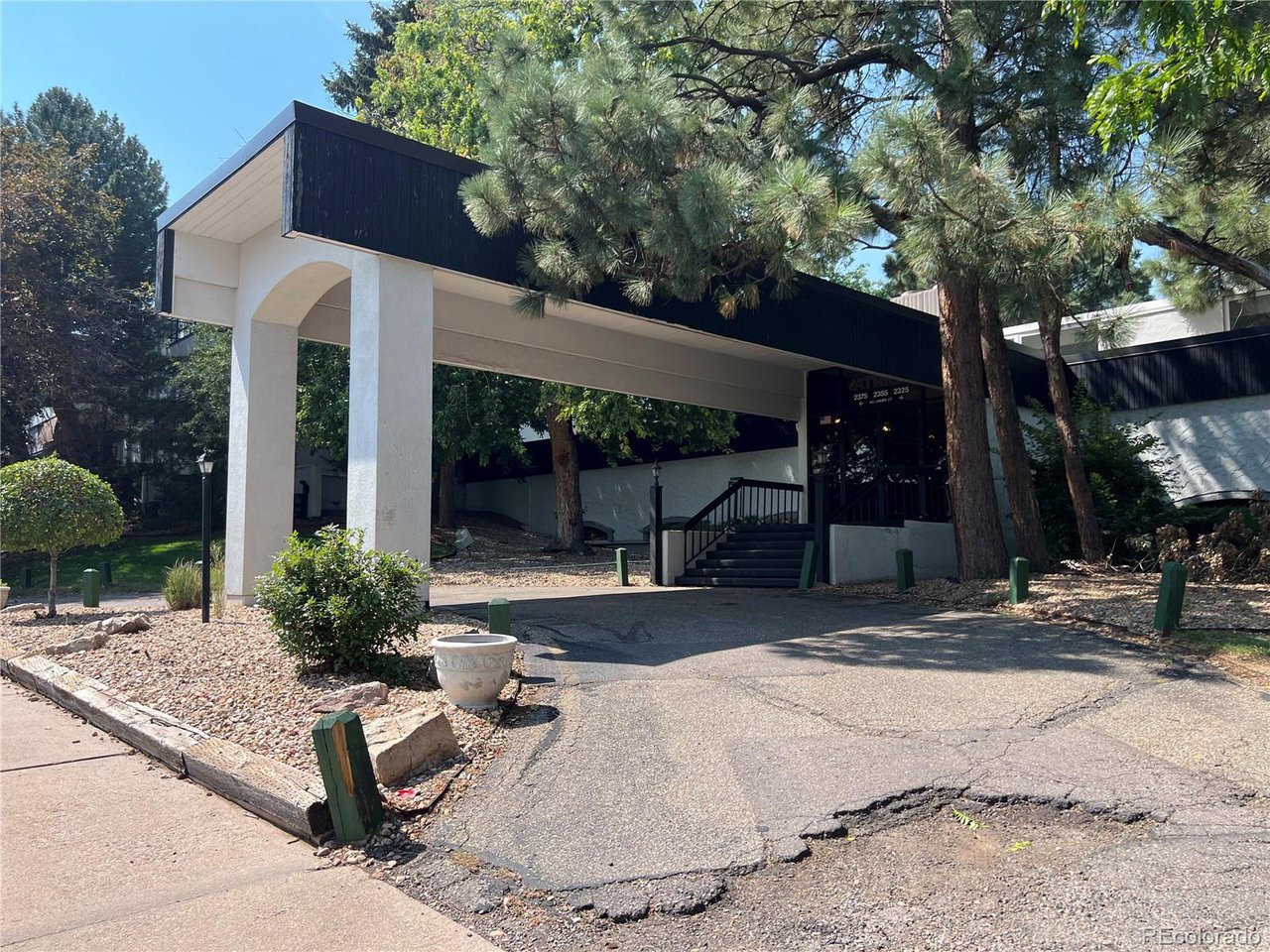 Photo of 2375 S Linden Ct #313 Denver CO 80222