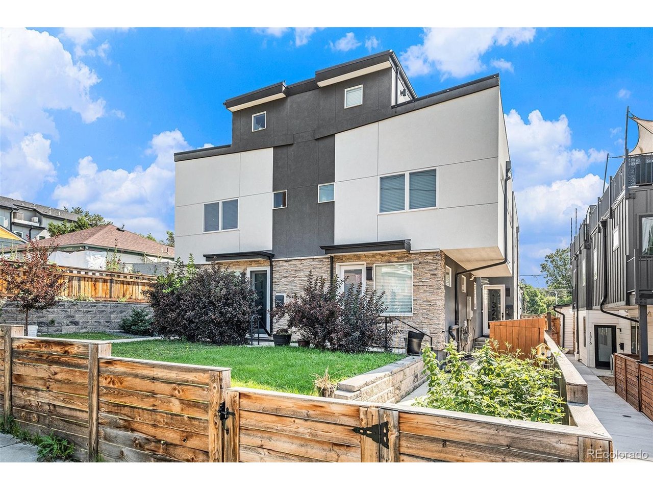 Photo of 1320 Knox Ct Denver CO 80204