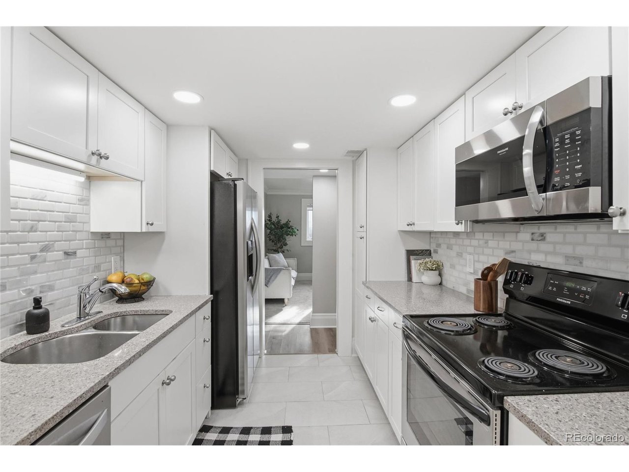 Photo of 999 N Emerson St #2 Denver CO 80218