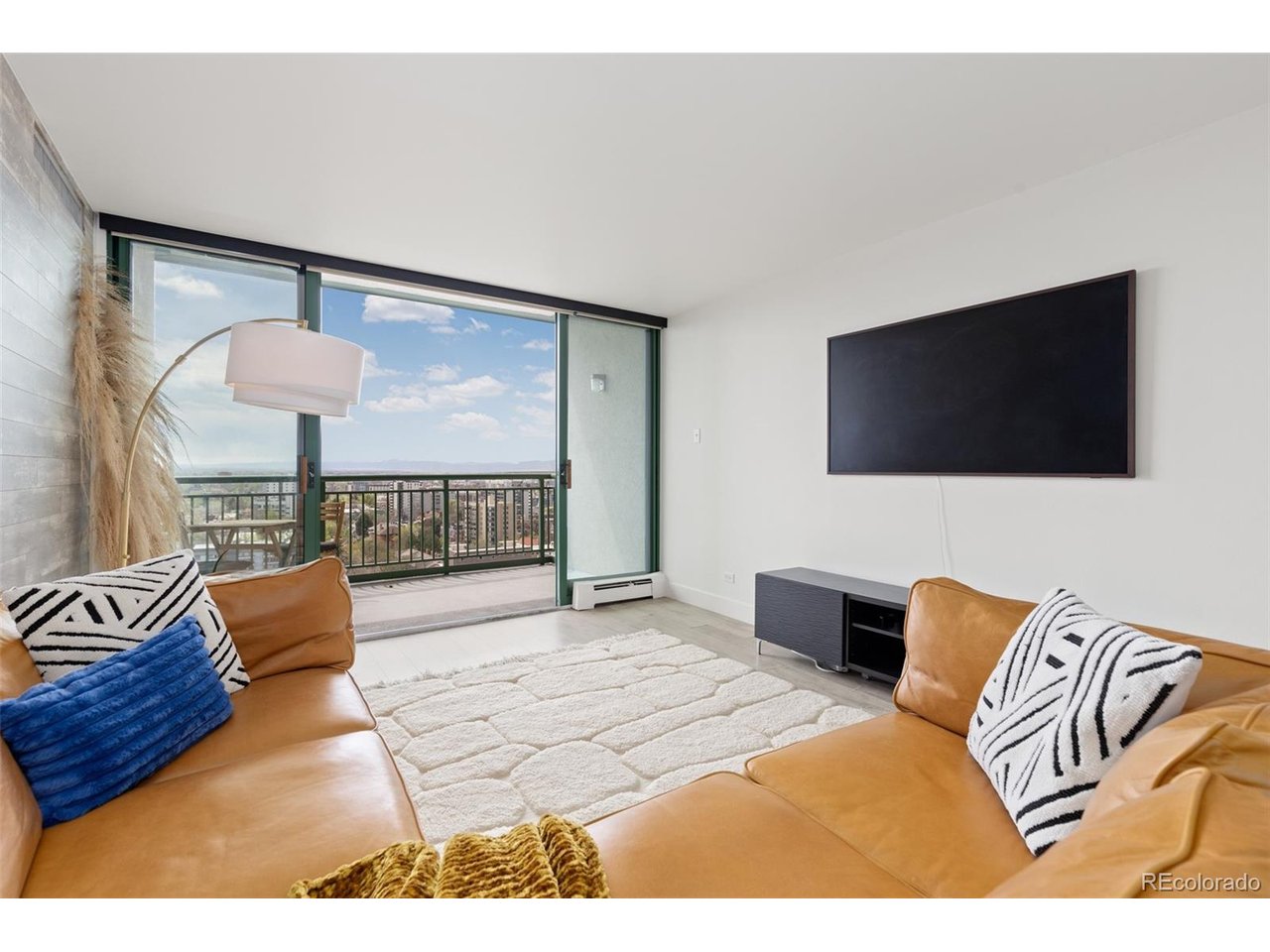 Photo of 550 E 12th Ave #1905 Denver CO 80203