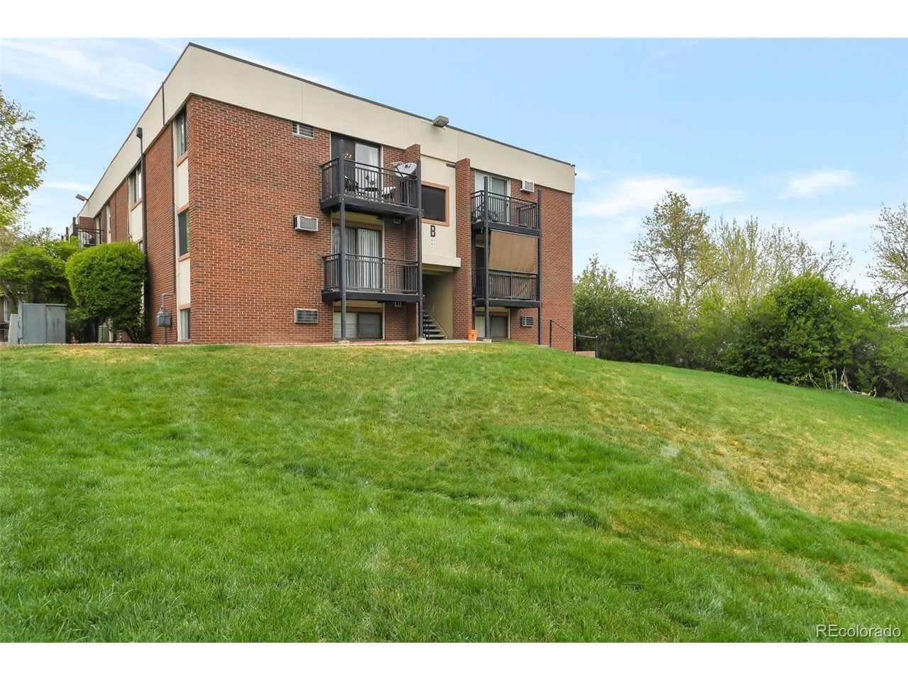 Photo of 5995 W Hampden Ave #B-18 Denver CO 80227