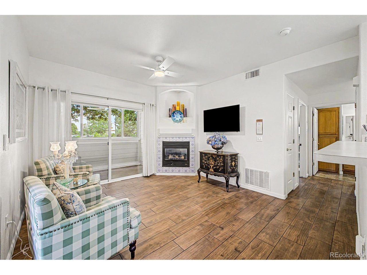 Photo of 4875 S Balsam Way #7-101 Littleton CO 80123