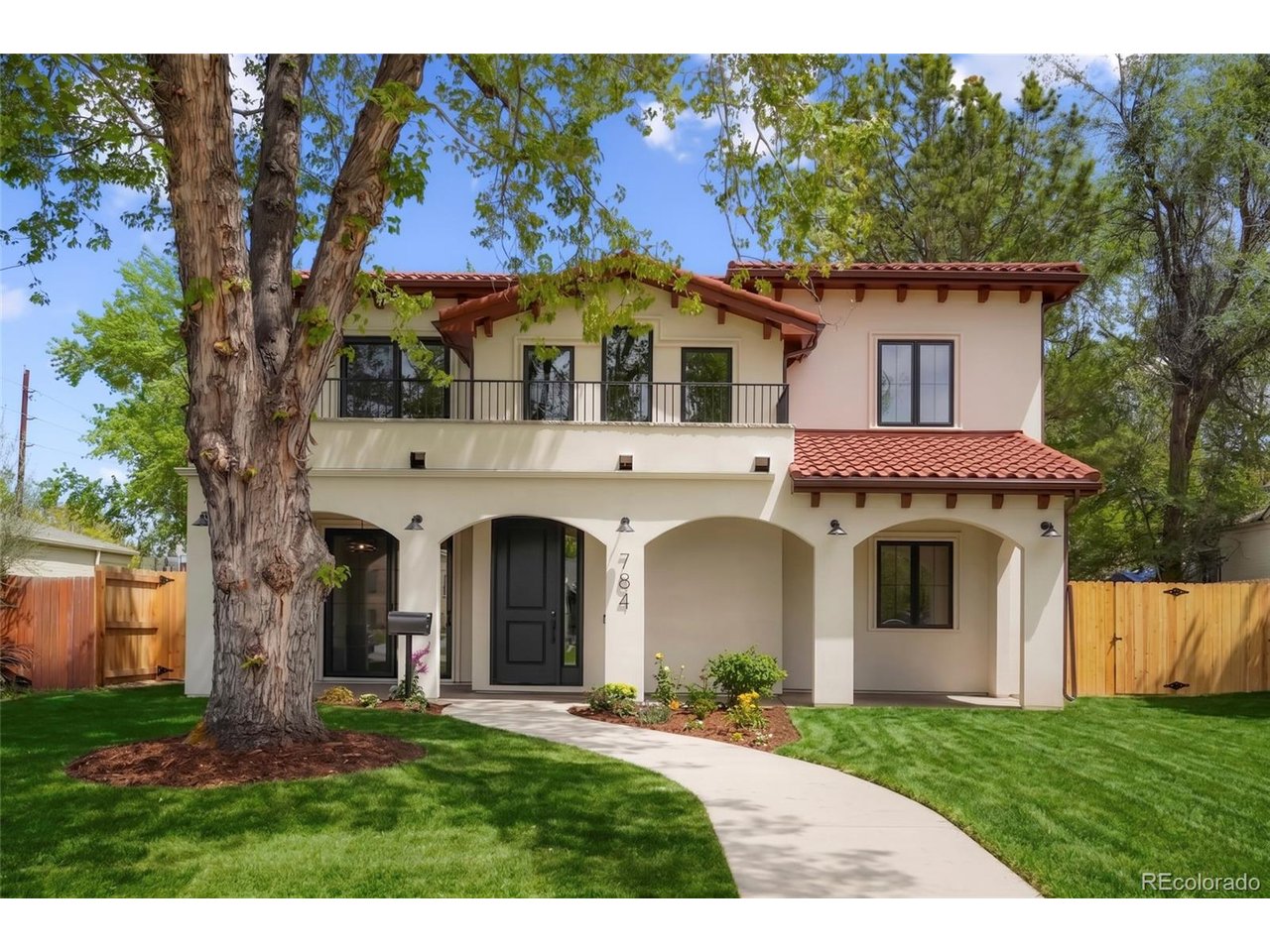 Photo of 784 Locust St Denver CO 80220
