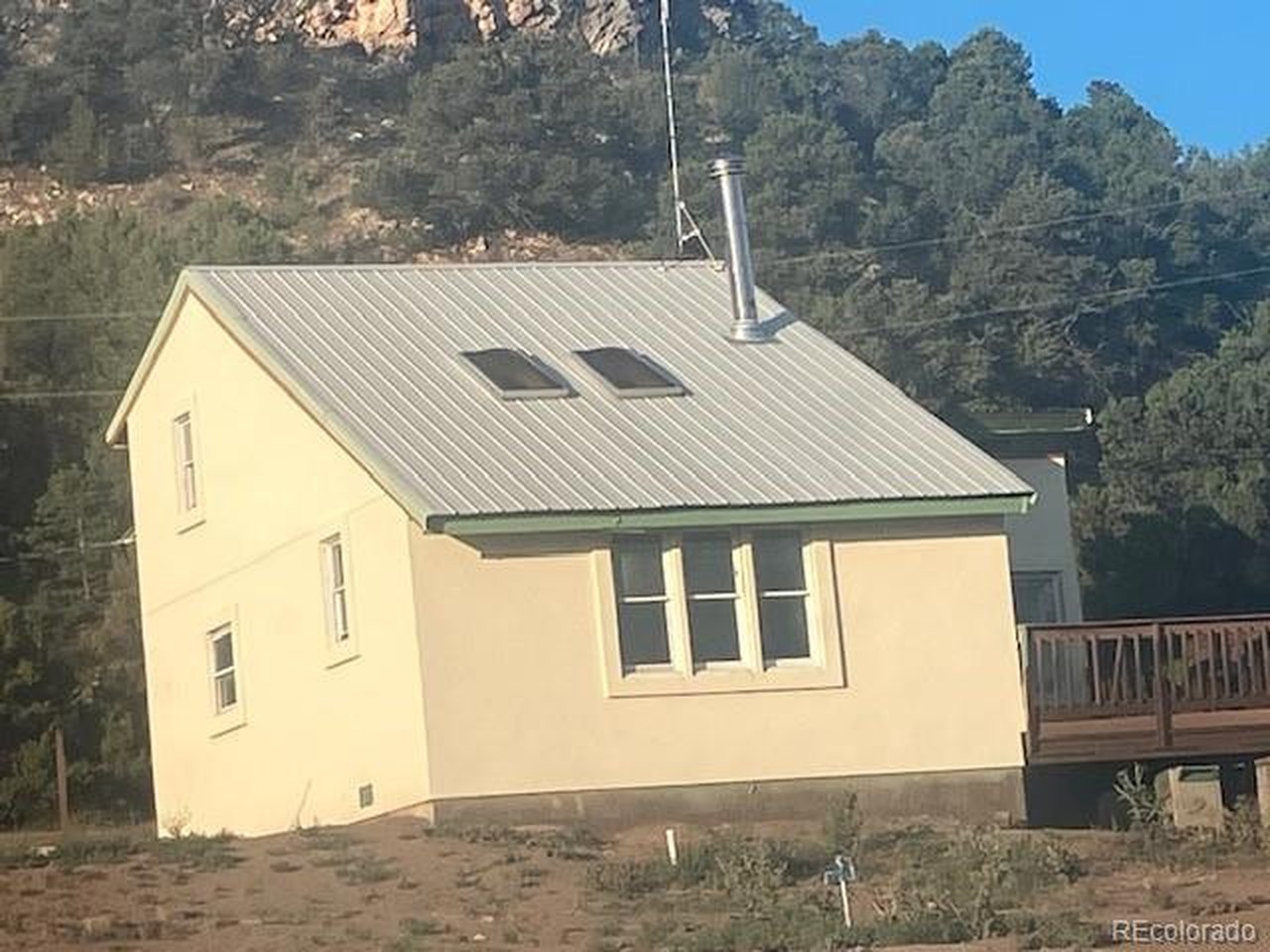 Photo of 723 Arapahoe Dr Walsenburg CO 81089