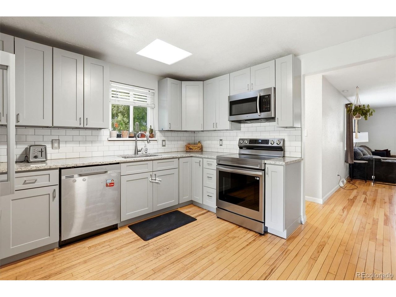 Photo of 1490 S Zephyr St Lakewood CO 80232