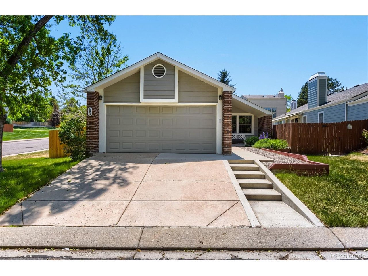 Photo of 499 W Jamison Cir Littleton CO 80120