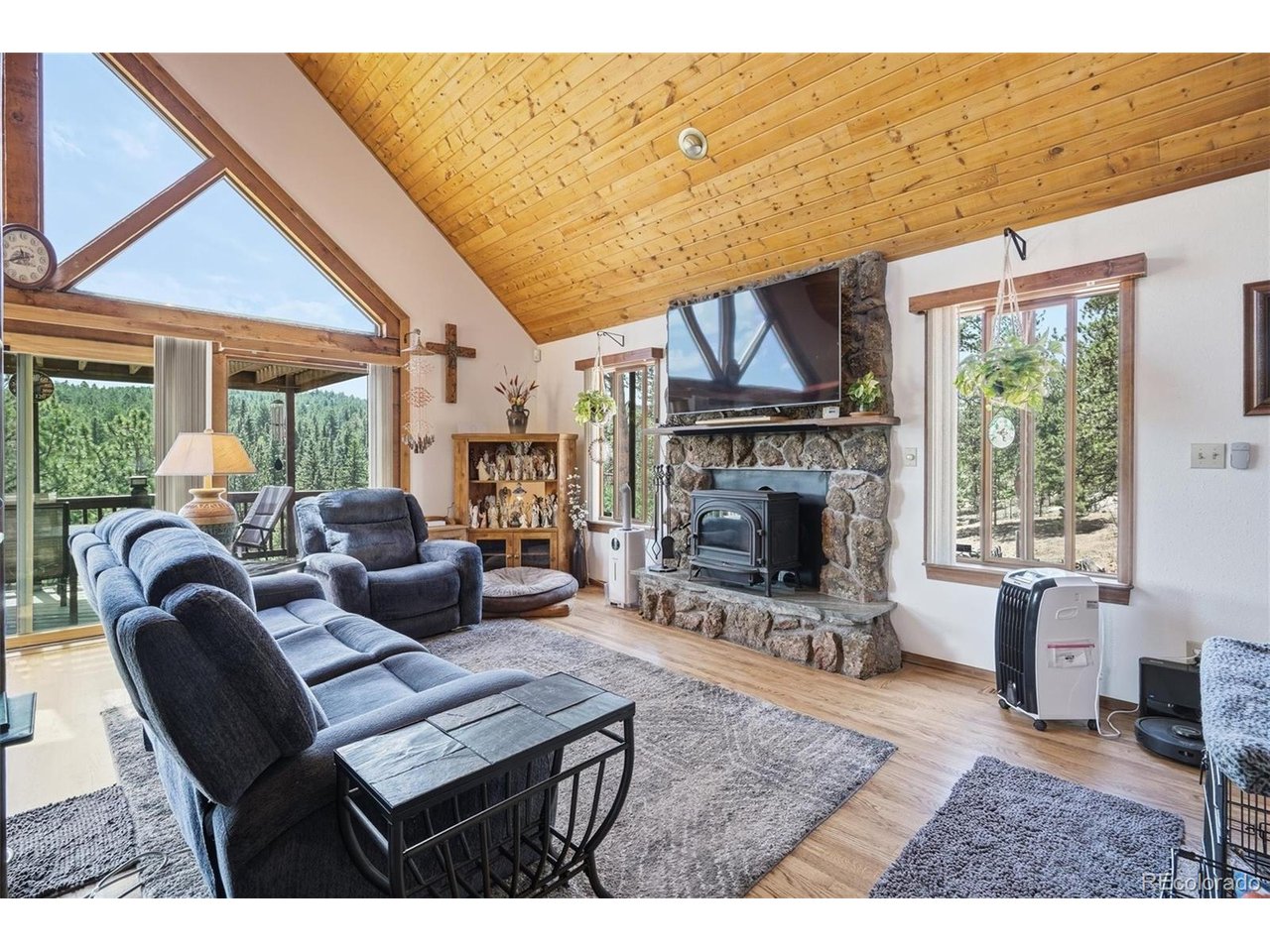 Photo of 497 Woodside Dr Pine CO 80470