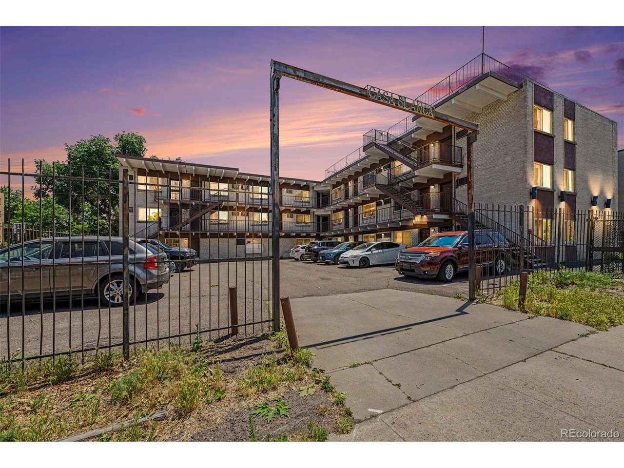 Photo of 590 N Logan St #206 Denver CO 80203