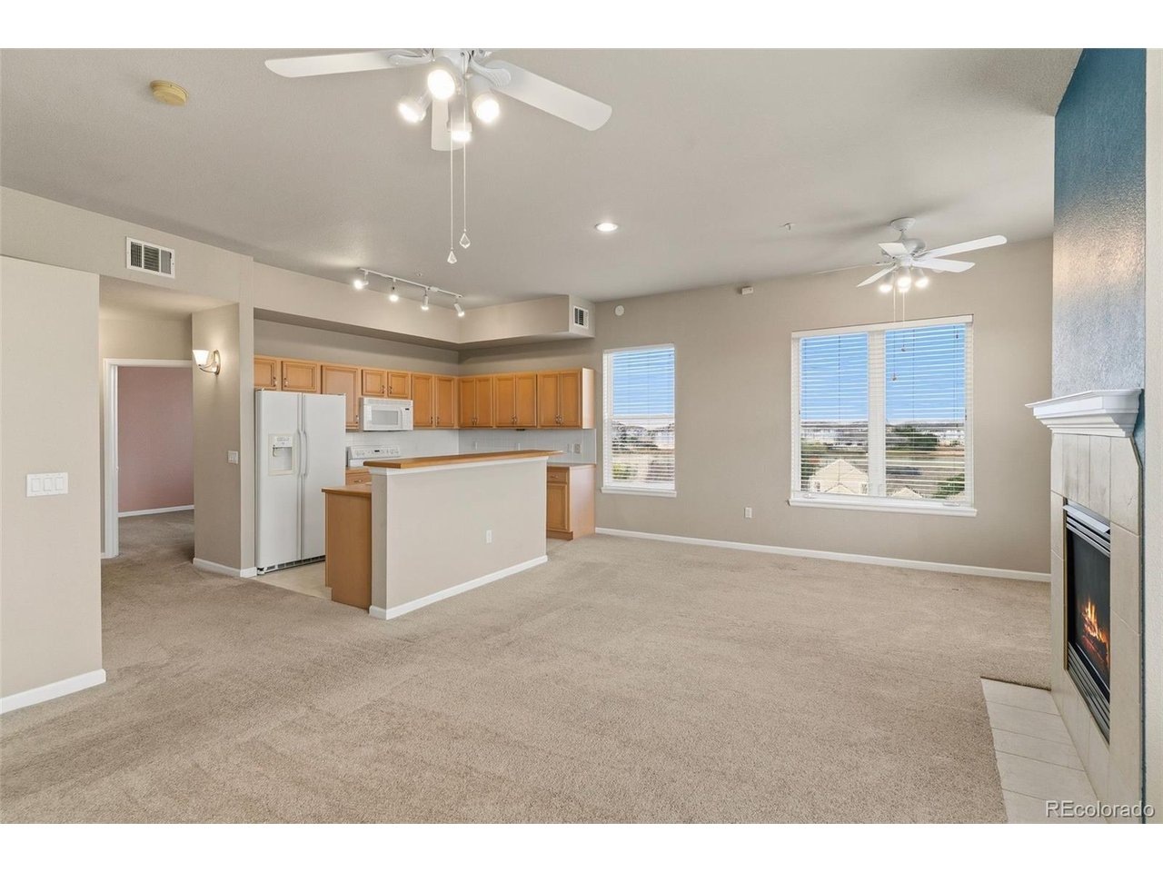 Photo of 15475 Andrews Dr #412 Denver CO 80239