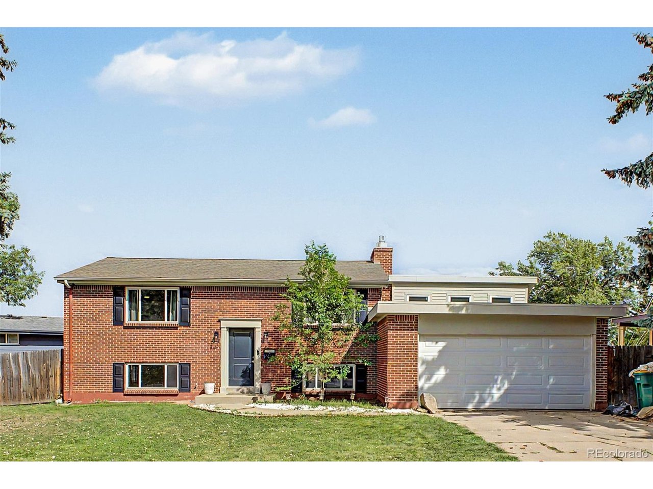 Photo of 660 S Arbutus St Lakewood CO 80228