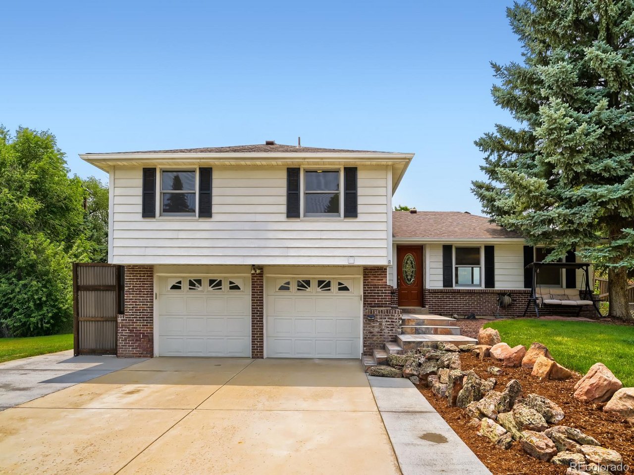 Photo of 12875 Hillcrest Dr Longmont CO 80504
