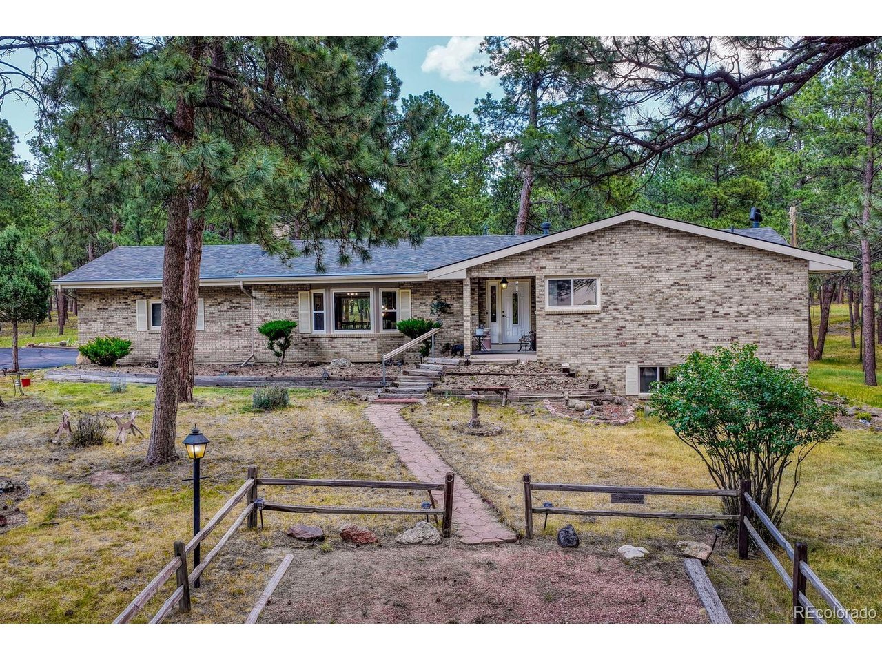 Photo of 14225 Ponderosa Rd Colorado Springs CO 80908