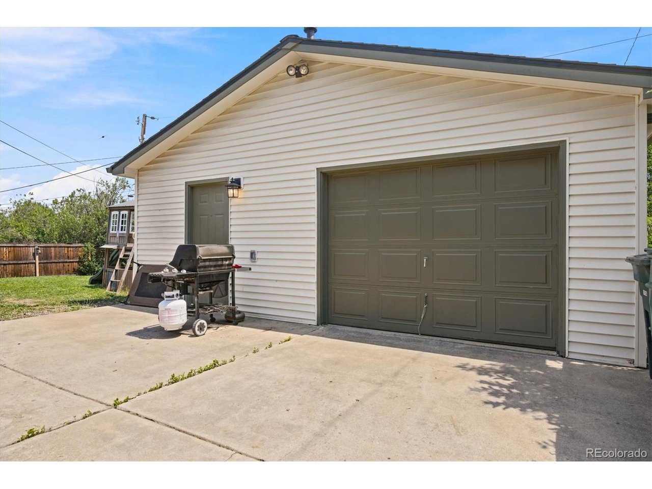 Photo of 986 E 114th Pl Denver CO 80233