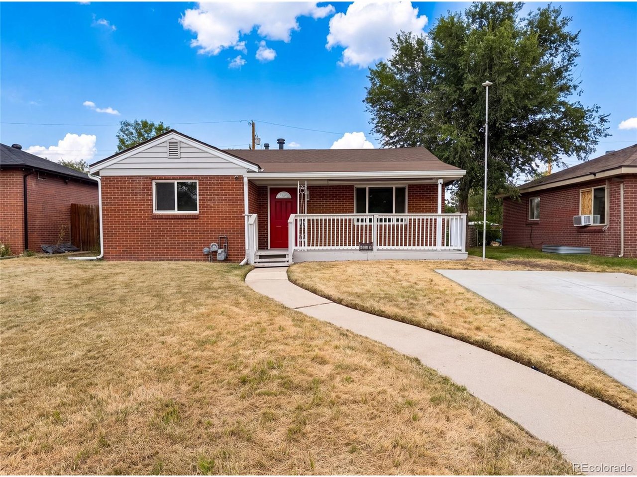 Photo of 3570 Newport St Denver CO 80207