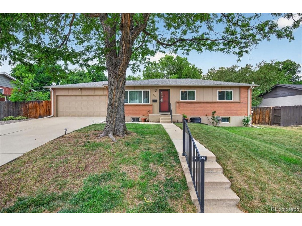 Photo of 719 S Swadley St Denver CO 80228