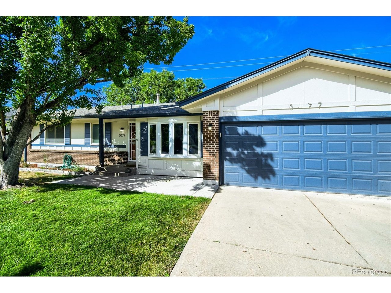 Photo of 3077 S Rosemary St Denver CO 80231