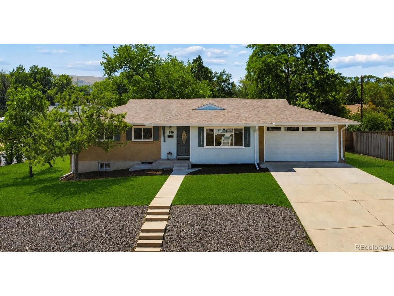 Photo of 959 S Swadley St Denver CO 80228