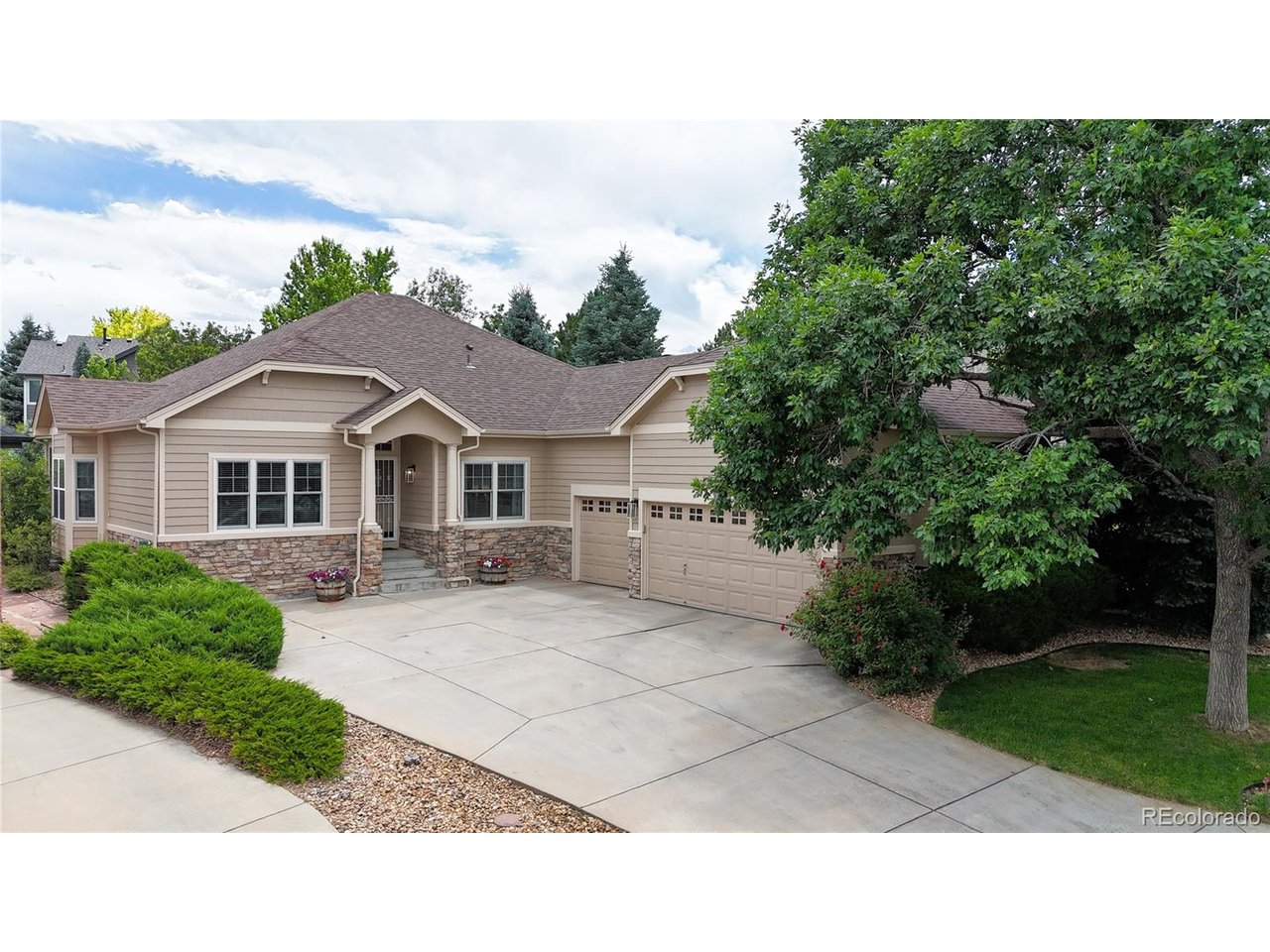 Photo of 22132 E Quarto Pl Aurora CO 80016