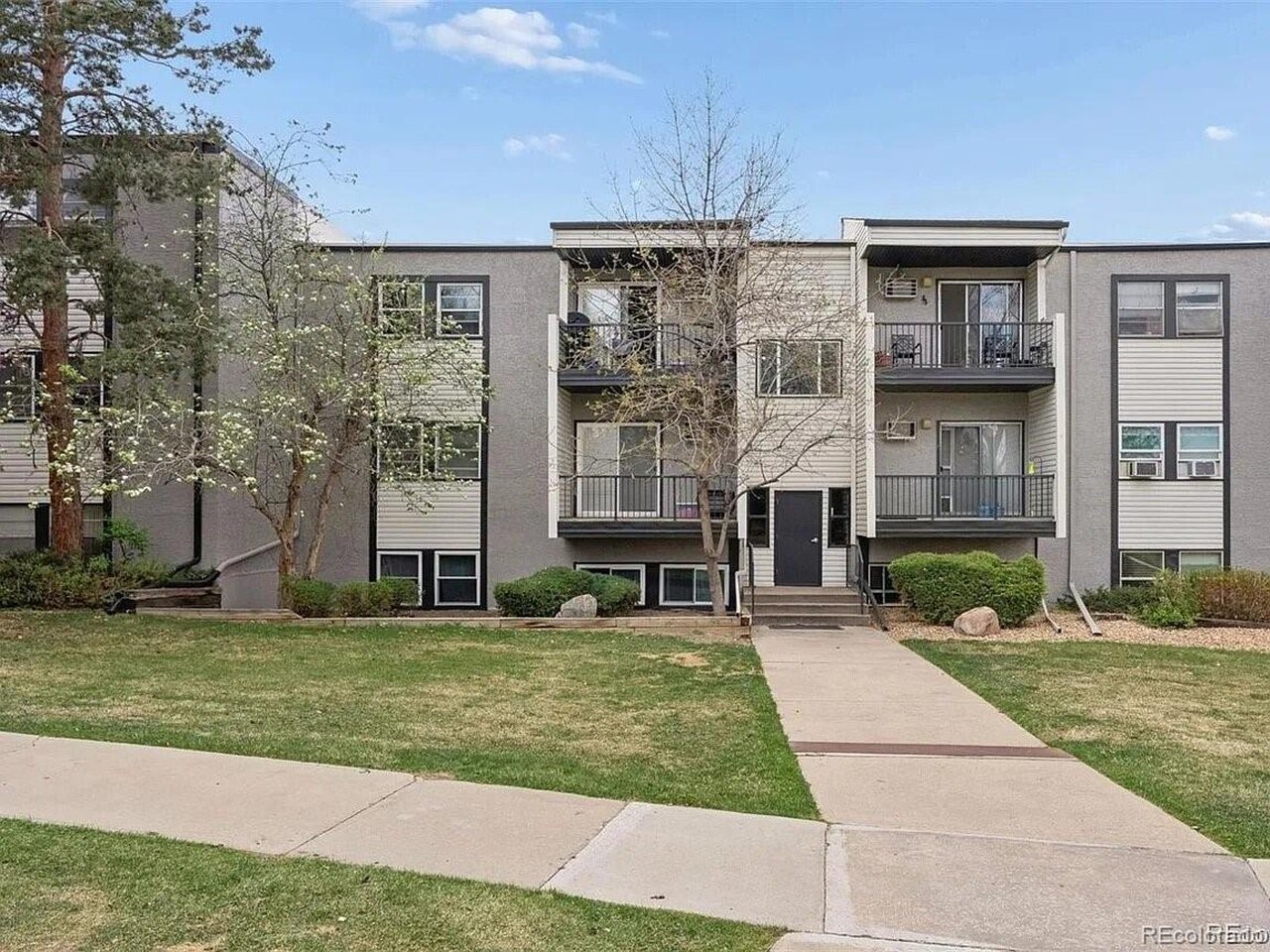 Photo of 501 Golden Cir #303 Golden CO 80401