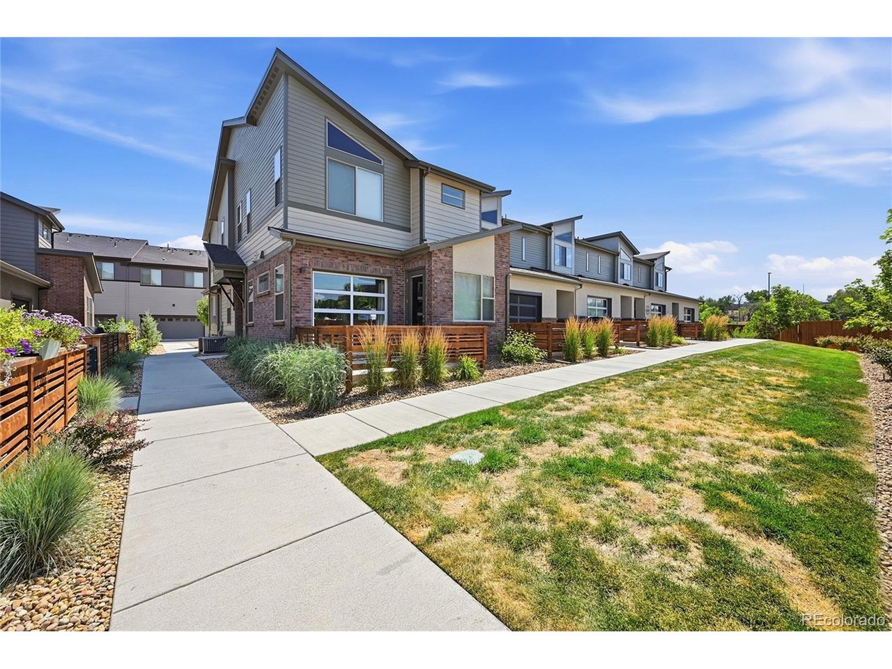 Photo of 4045 S Teller St Denver CO 80235