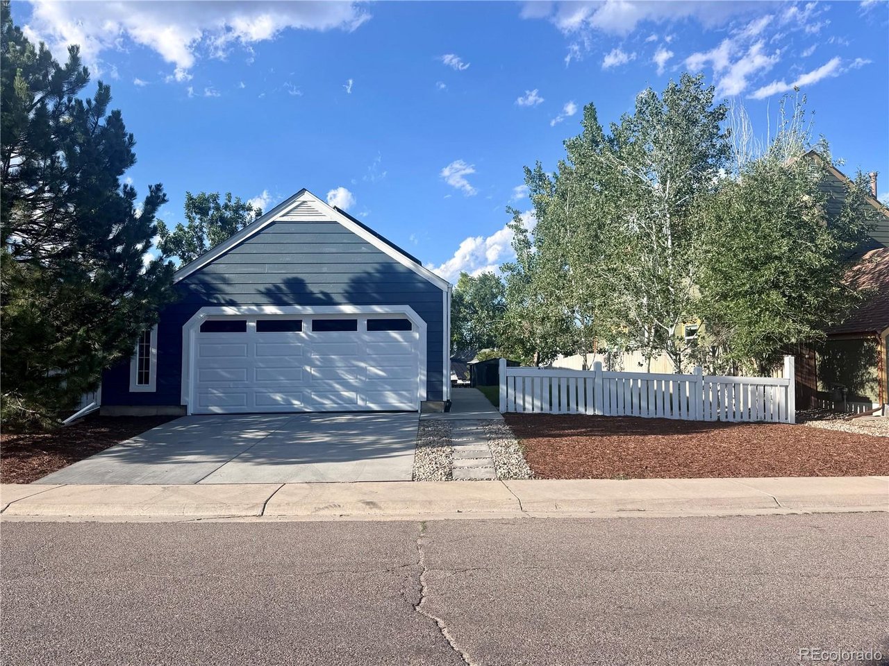 Photo of 9633 W Elmhurst Pl Littleton CO 80128