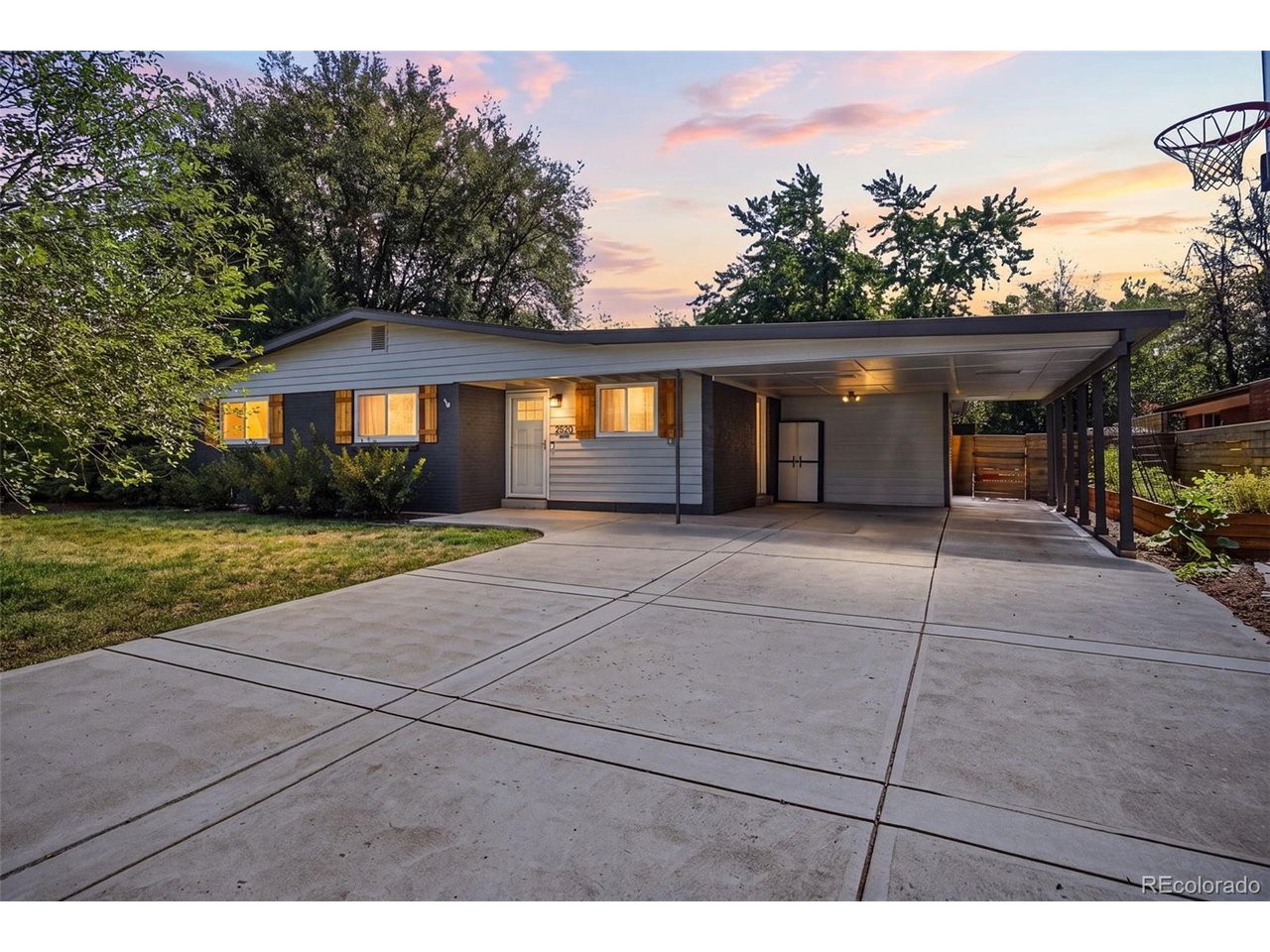 Photo of 2520 Carr Ct Lakewood CO 80215