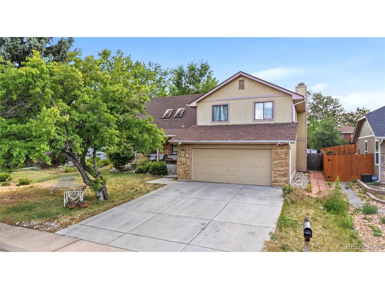 Photo of 2131 S Newark Way Aurora CO 80014