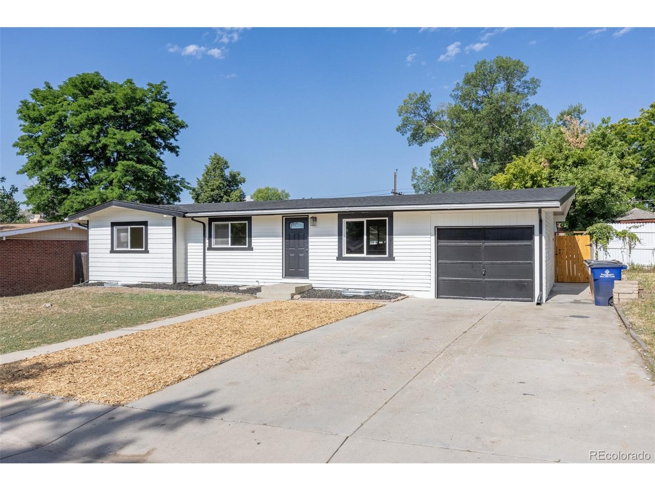 Photo of 7819 Applewood Ln Denver CO 80221