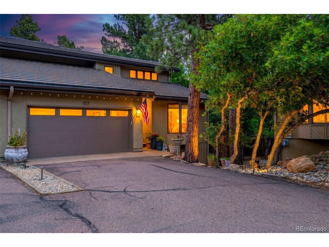 Photo of 117 Mayhurst Ave Colorado Springs CO 80906
