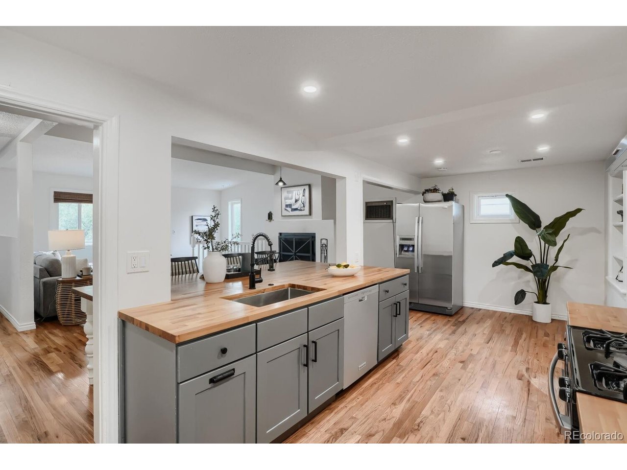 Photo of 1769 Geneva St Aurora CO 80010