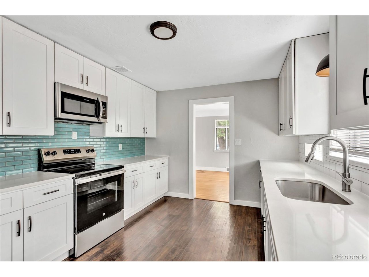 Photo of 1075 Kingston St Aurora CO 80010