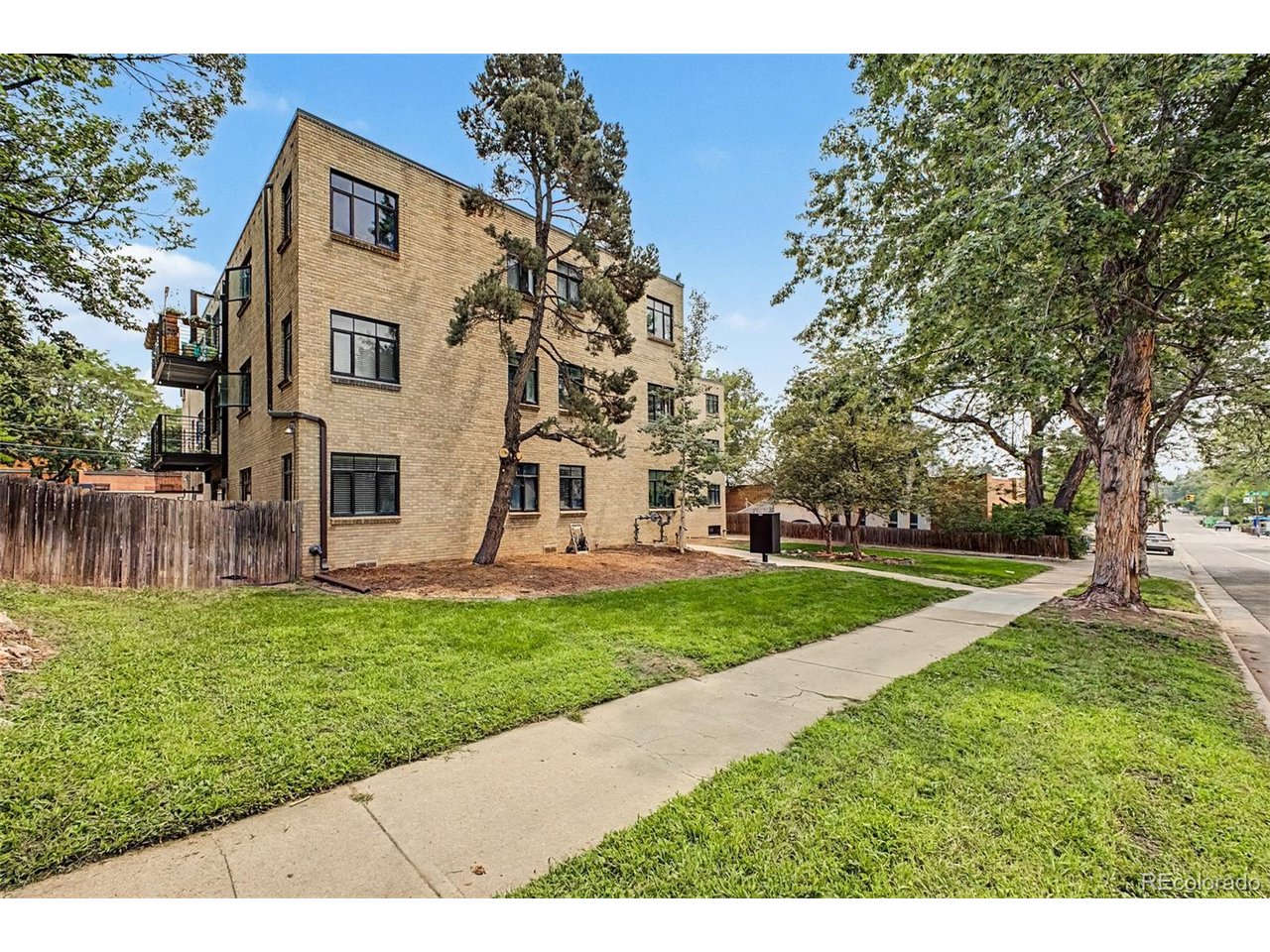 Photo of 636 N Washington St #103 Denver CO 80203