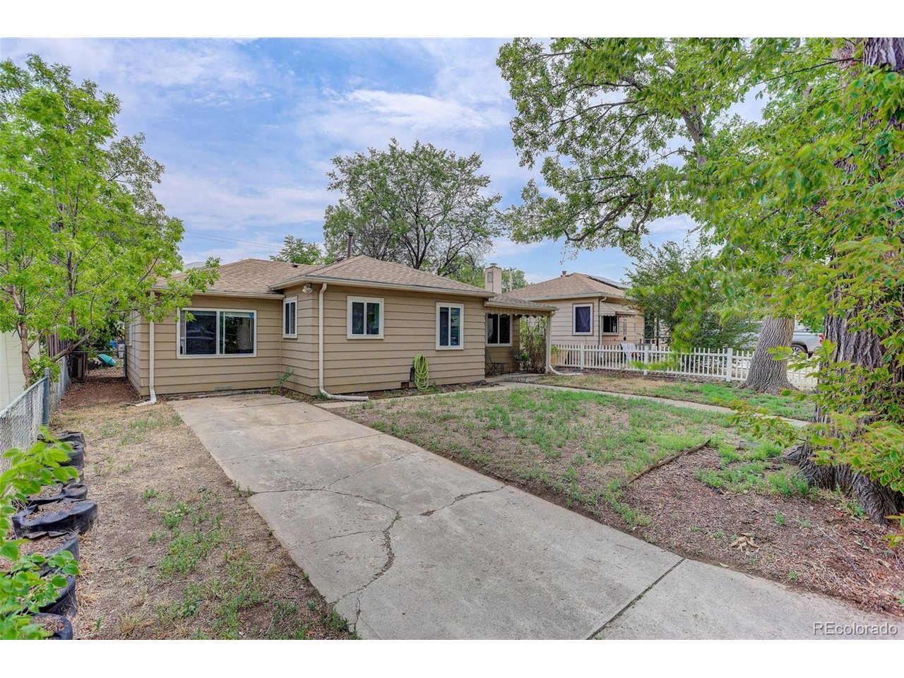 Photo of 1664 Ironton St Aurora CO 80010