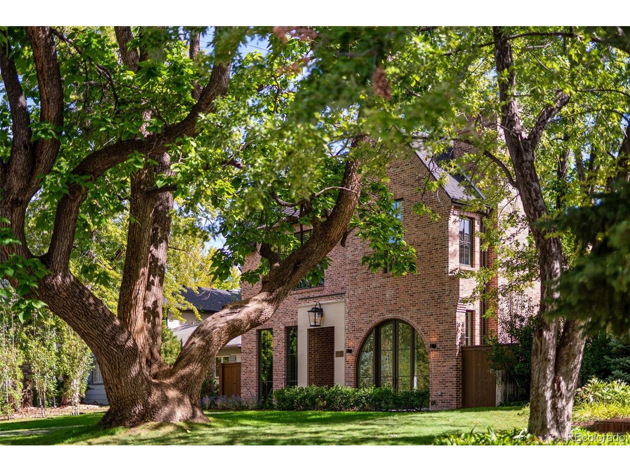 Photo of 2520 S Fillmore St Denver CO 80210