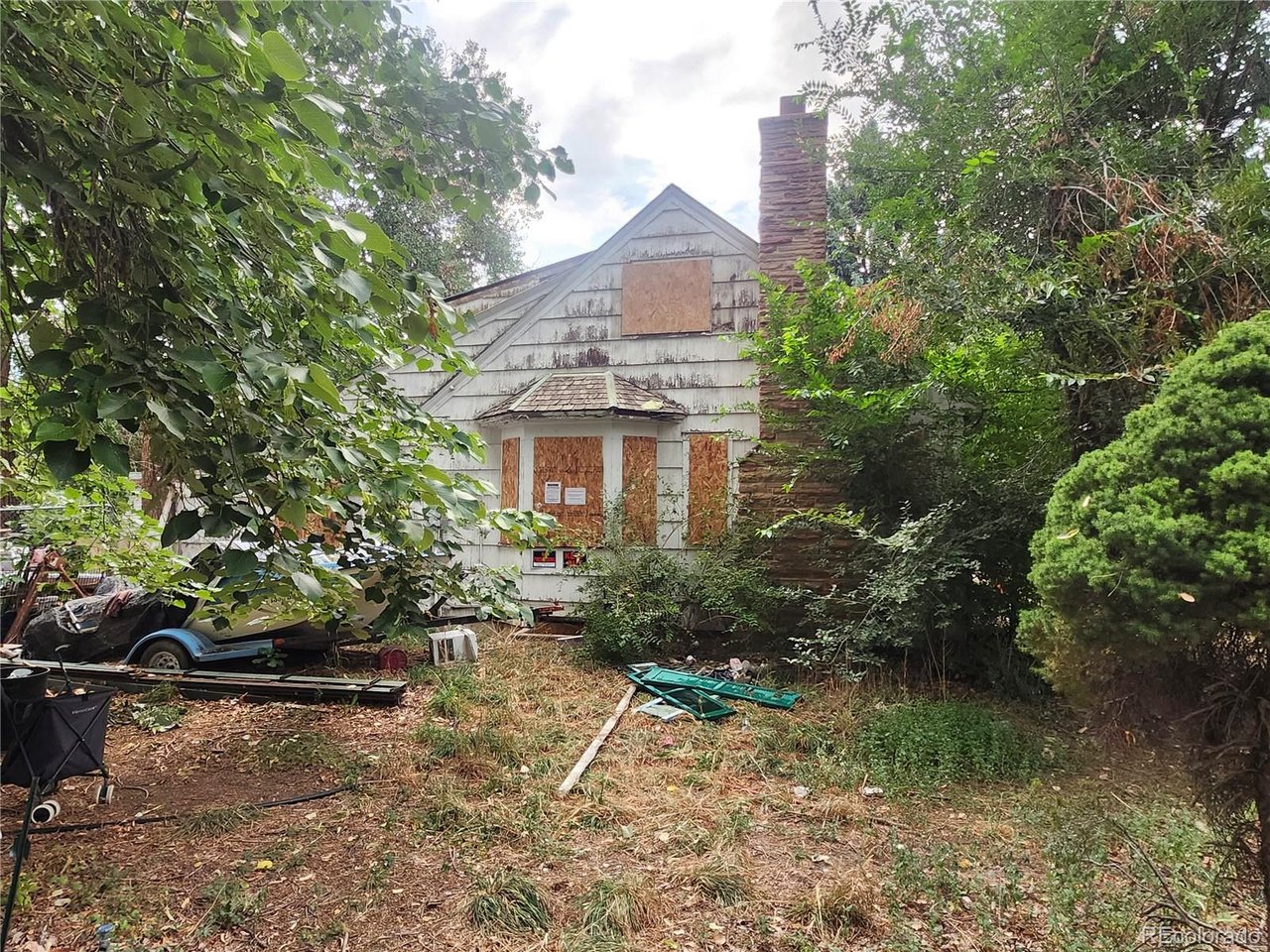Photo of 1051 Hover St Longmont CO 80501