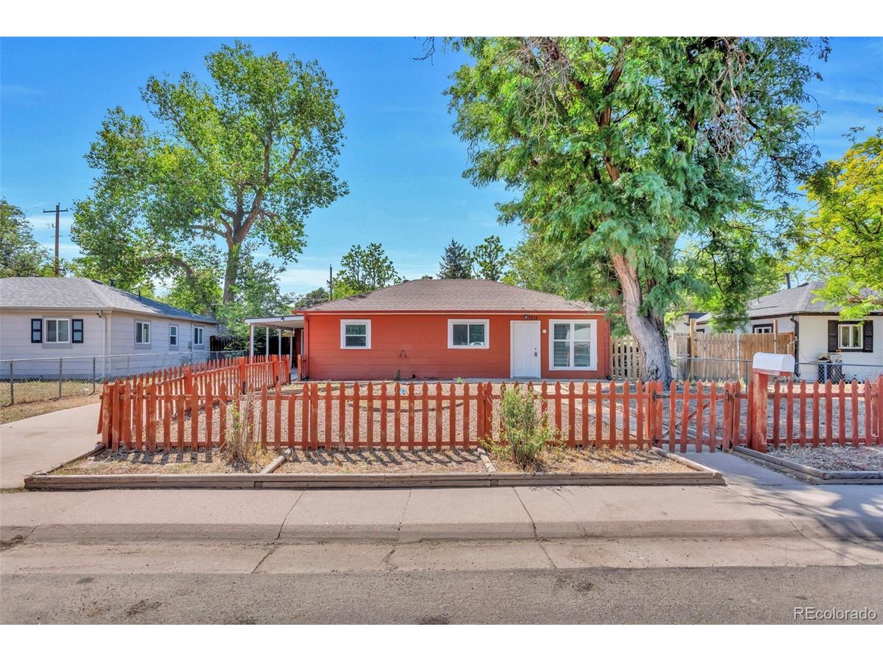 Photo of 1215 Yuba St Aurora CO 80011
