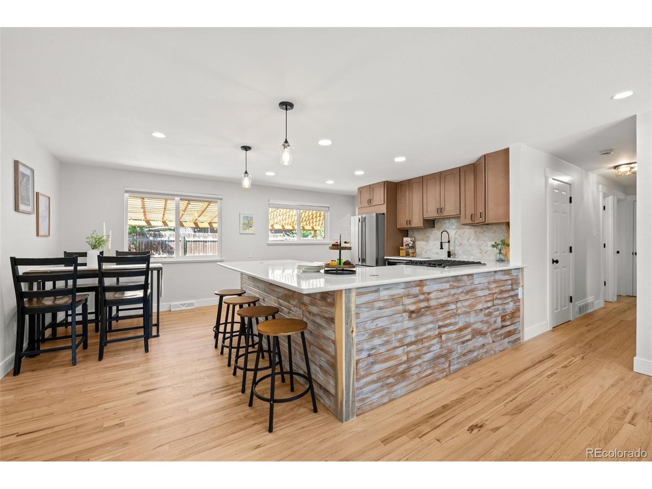 Photo of 5475 S Lakeview St Littleton CO 80120